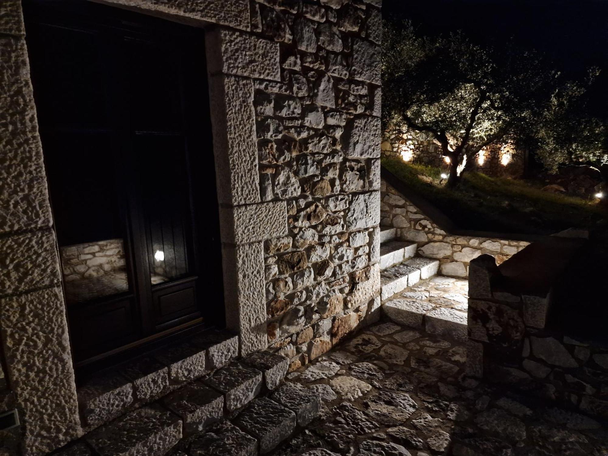 Focalion Castle Luxury Suites Pírgos Dhiroú エクステリア 写真