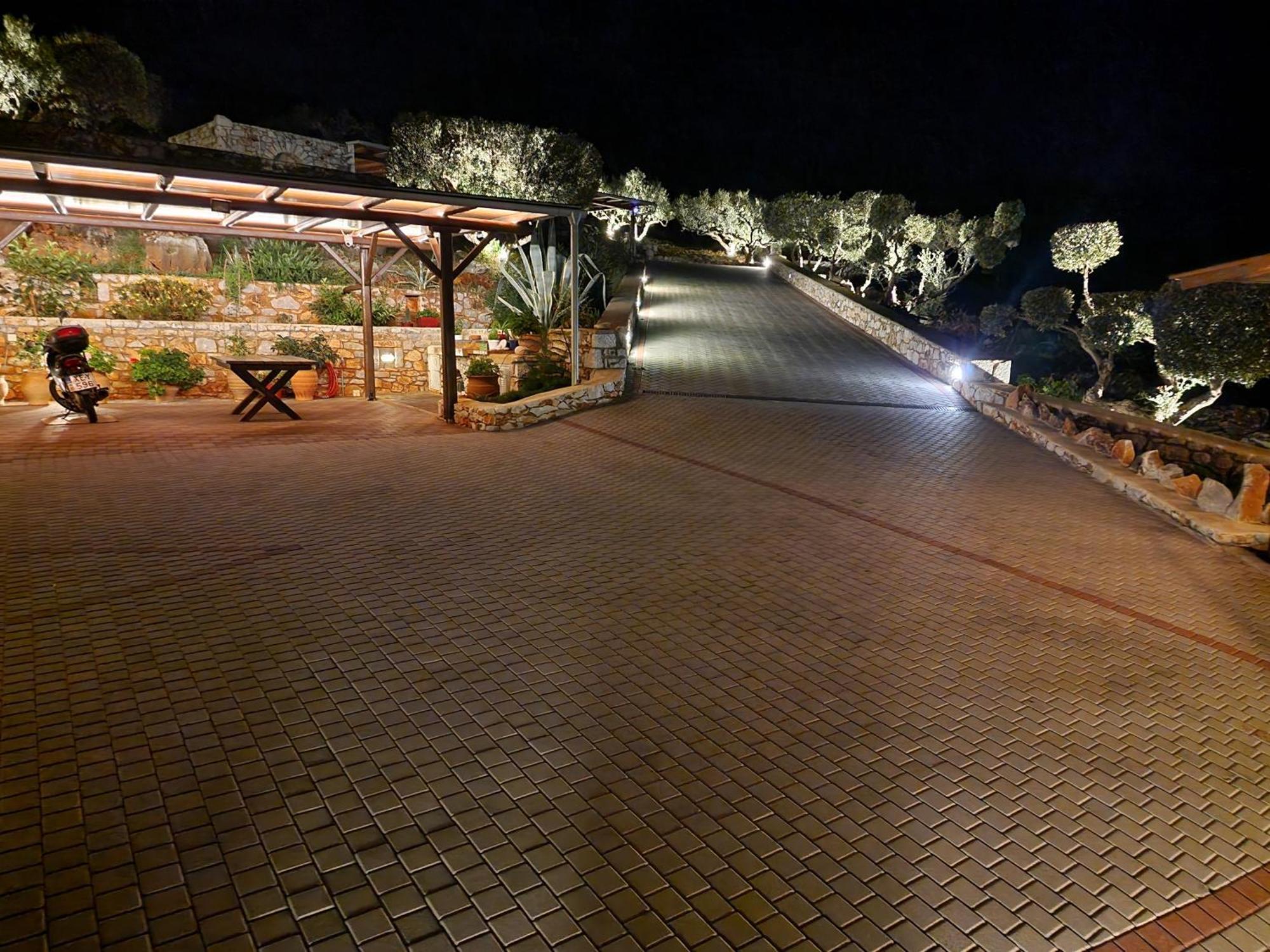 Focalion Castle Luxury Suites Pírgos Dhiroú エクステリア 写真