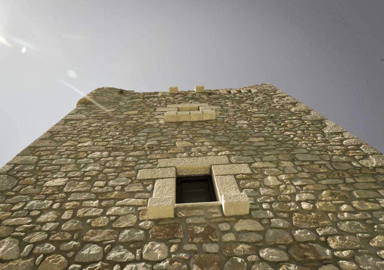 Focalion Castle Luxury Suites Pírgos Dhiroú エクステリア 写真