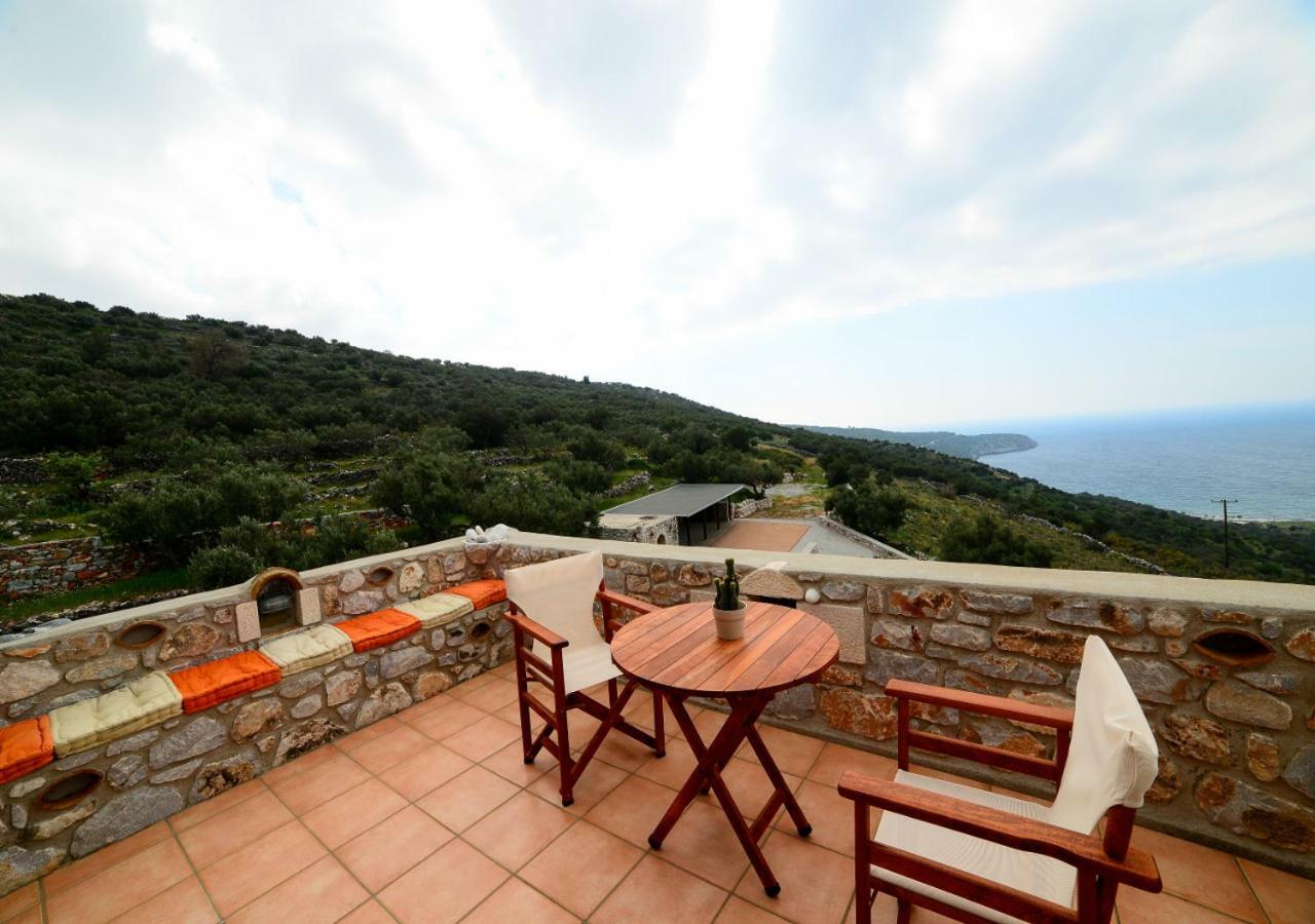 Focalion Castle Luxury Suites Pírgos Dhiroú エクステリア 写真