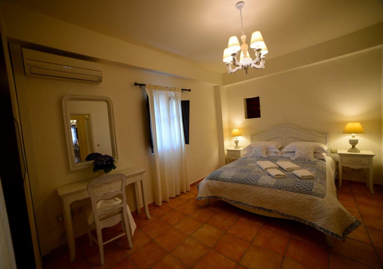 Focalion Castle Luxury Suites Pírgos Dhiroú エクステリア 写真