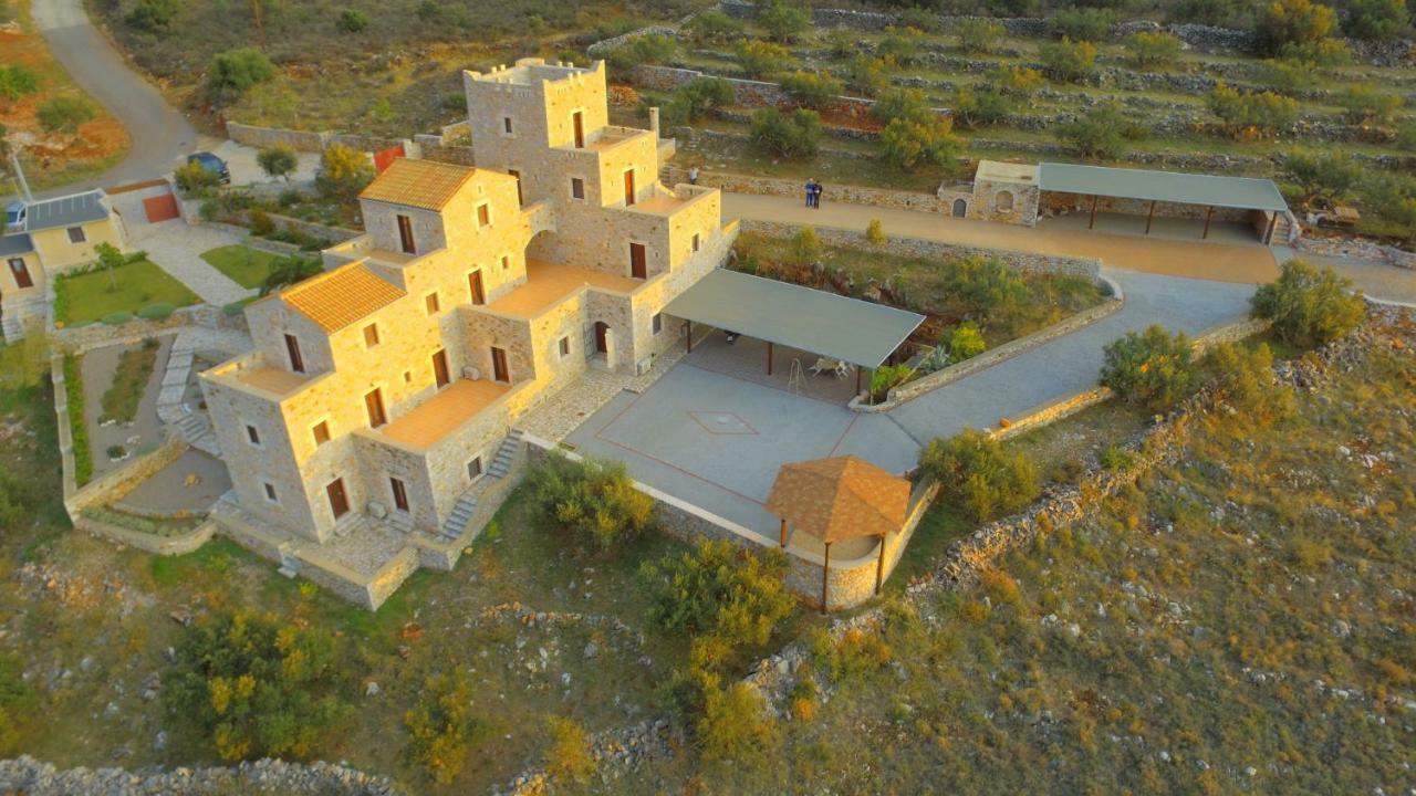 Focalion Castle Luxury Suites Pírgos Dhiroú エクステリア 写真